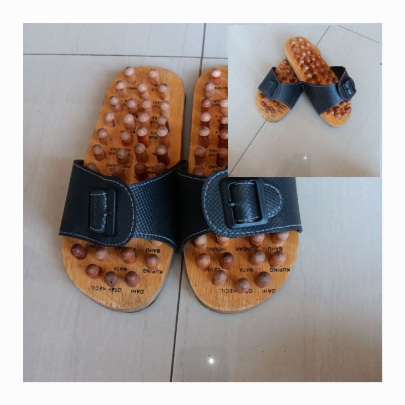 sandal kesehatan/sandal refleksi/klompen kayu
