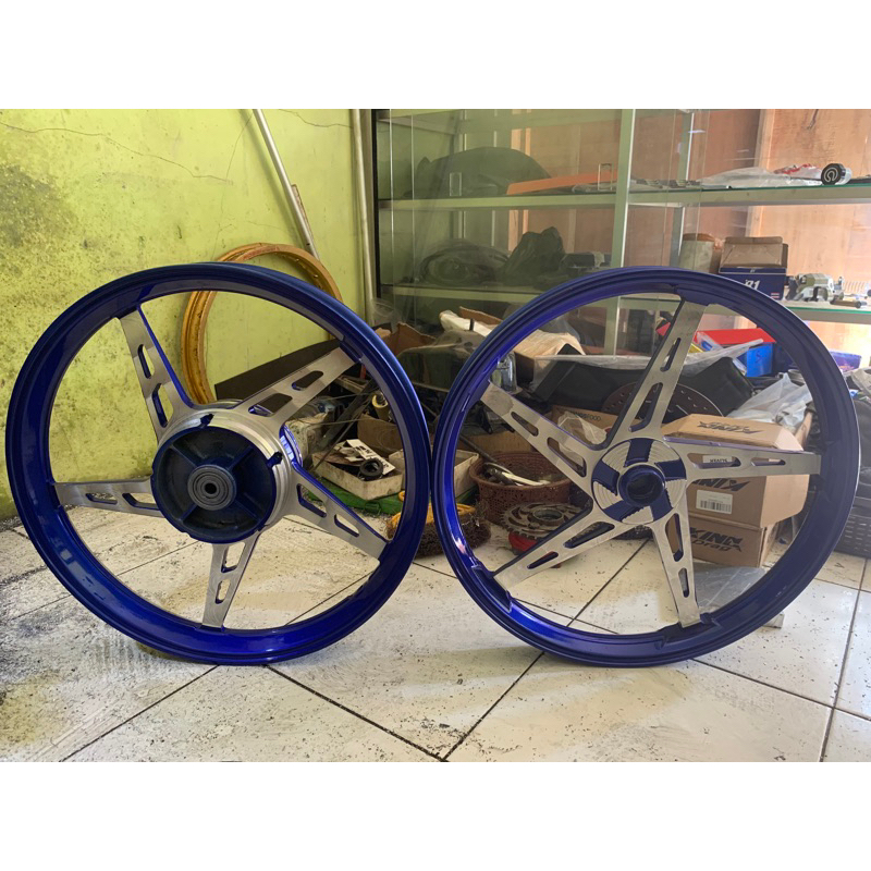 velg jupiter Z bubut model enkei