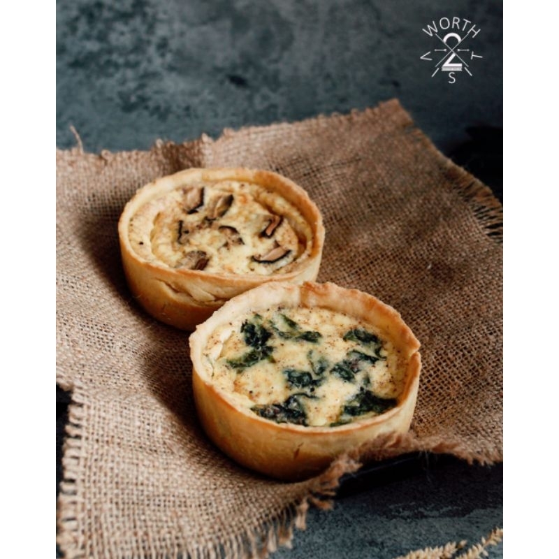 

NOB Cheese Quiche. Quiche Bayam Jamur Daging. Pie Mushroom Spinach Beef