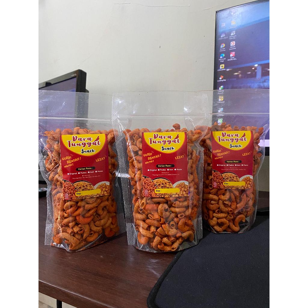 

Cemilan Snack Makanan Ringan Makaroni Pedas Enak Renyah
