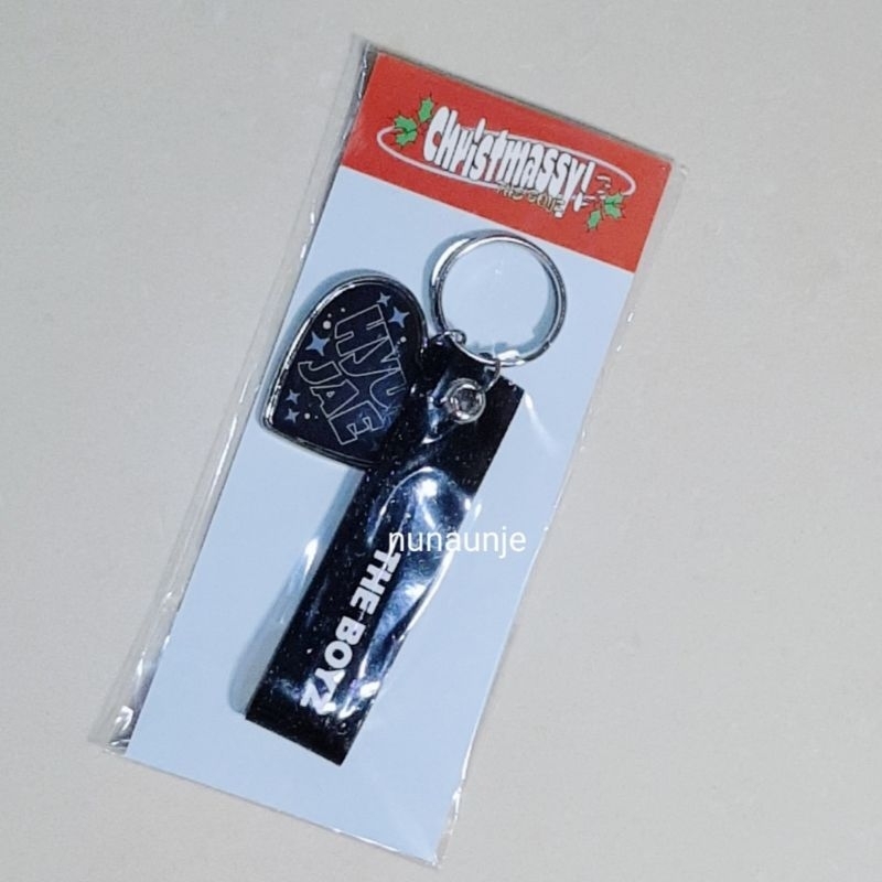THE BOYZ KEYRING CHRISTMASSY HYUNJAE