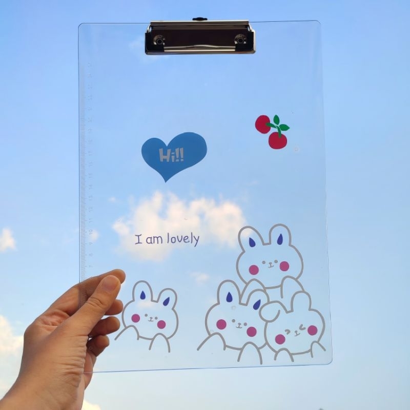 

PAPAN DADA KARAKTER LUCU GEMOY WARNA PASTEL PAPAN UJIAN AESTHETIC CLIPBOARD PASTEL ACRILIC TRANSPARAN PAPAN BERJALAN ACRYLIC