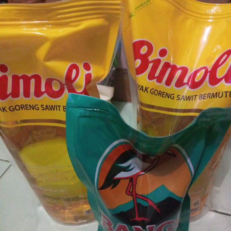 

Minyak bimoli1L2pics+kecap bangau520ml1pics