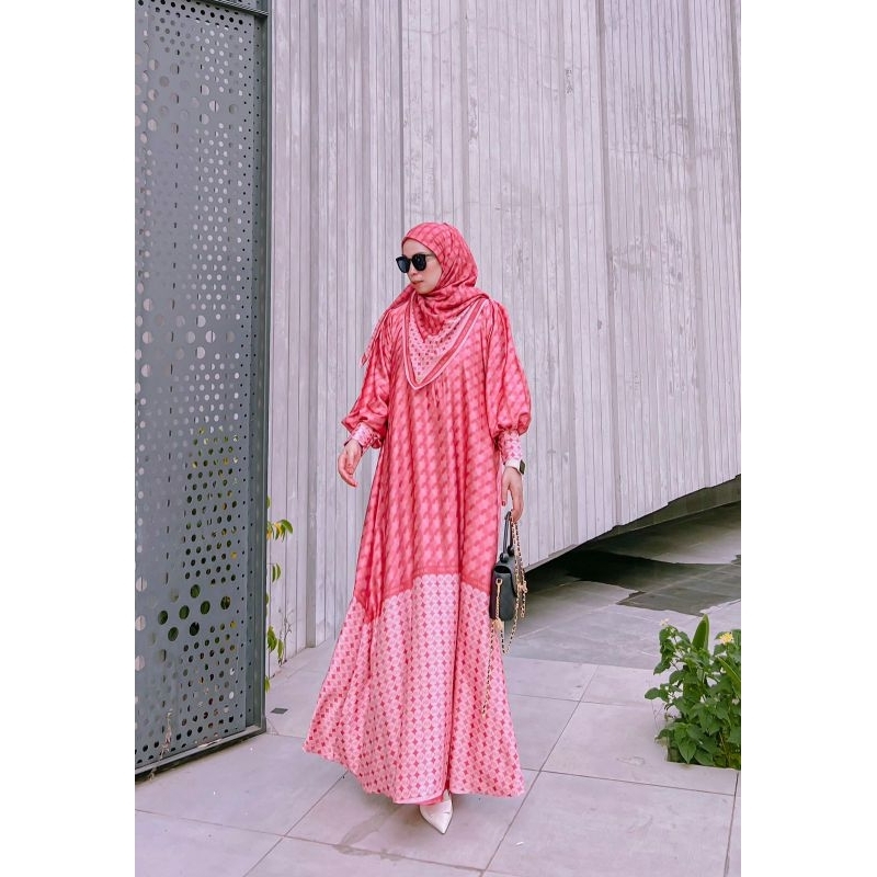 kivii set dress by yuna