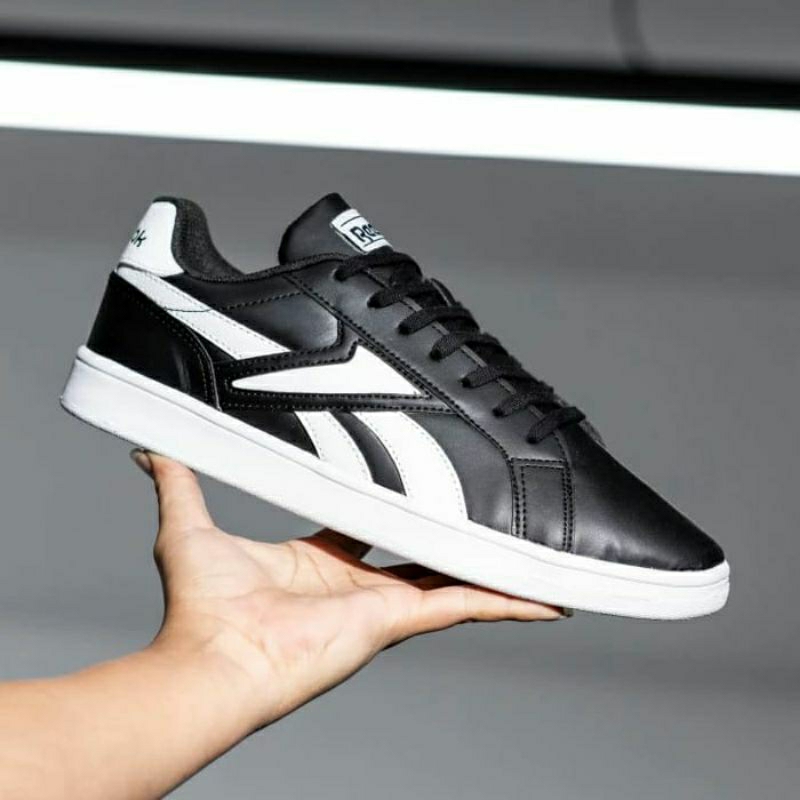 Sepatu REEBOK ROYAL COMPLETE 2  BLACK WHITE