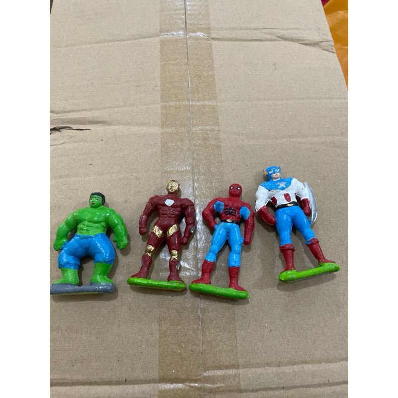 topper hiasan avenger plastik kecil 1 set isi 4 untuk dekorasi kue ultah