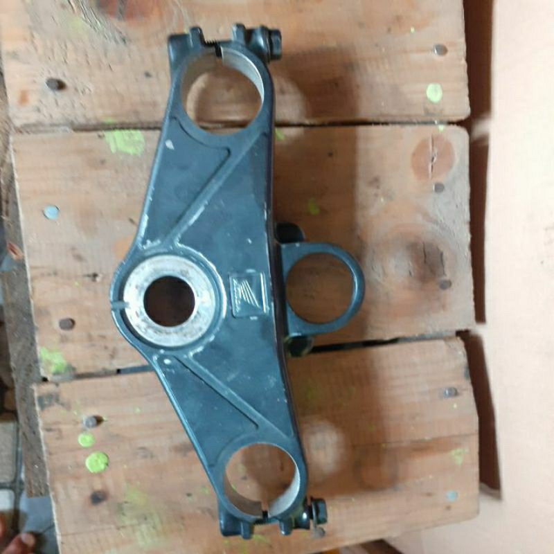 segitiga atas cbr250r cbu thailand k33 kyj