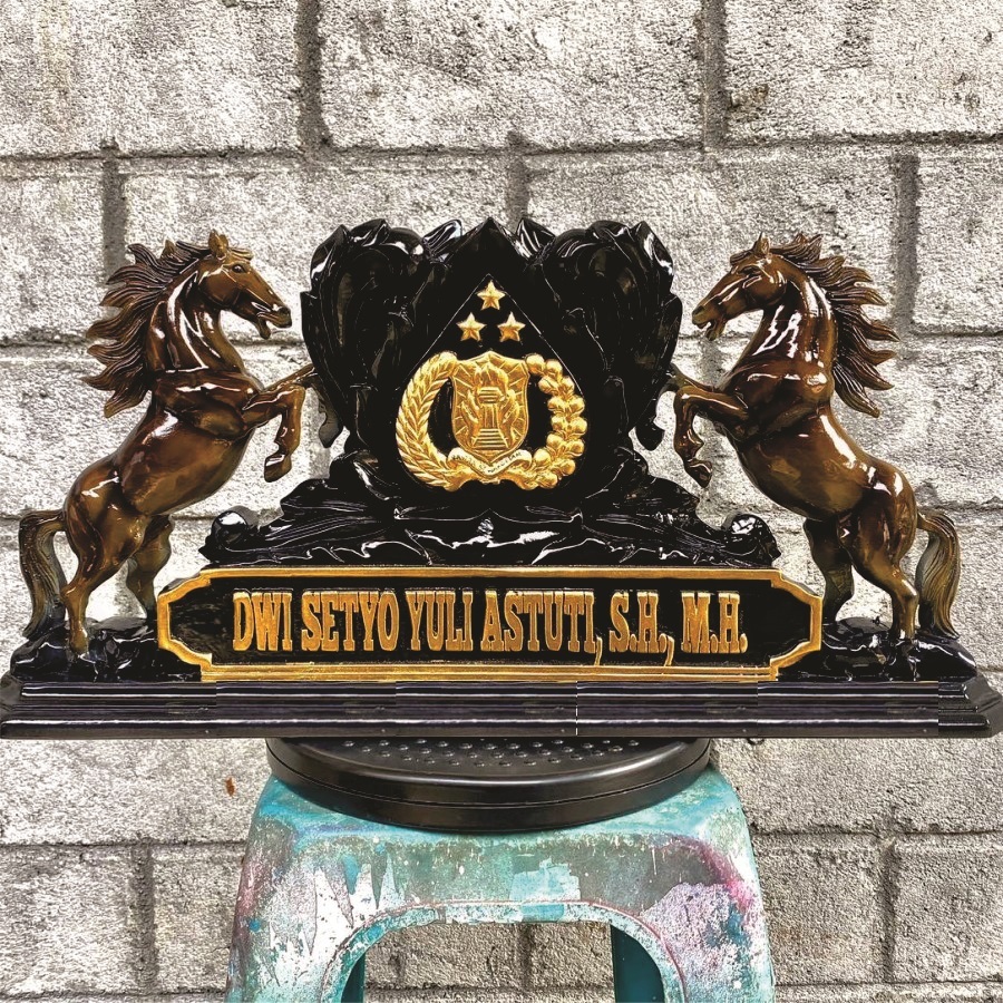 

Papan nama meja kayu / papan nama meja kantor / papan nama meja