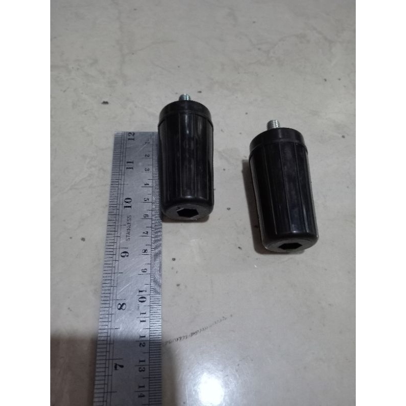 Kaki dudukan kulkas  Polytron Sanken Sharp dll