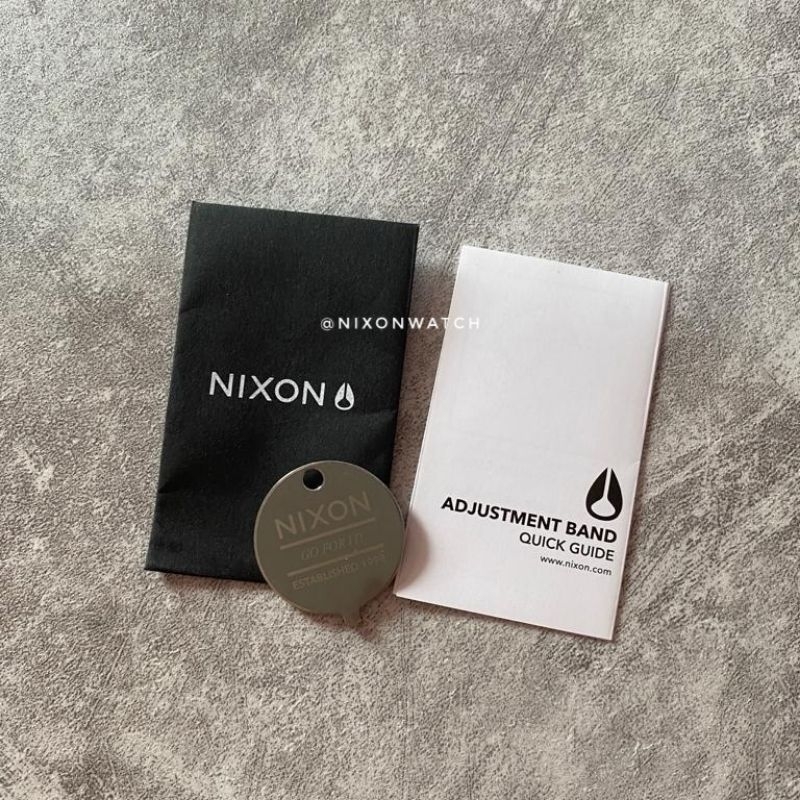Nixon Aksesoris  (alat pengatur strap rantai jam tangan nixon)