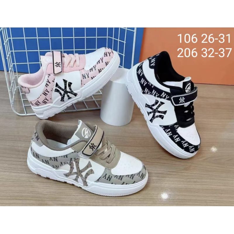 sepatu sneakers anak import