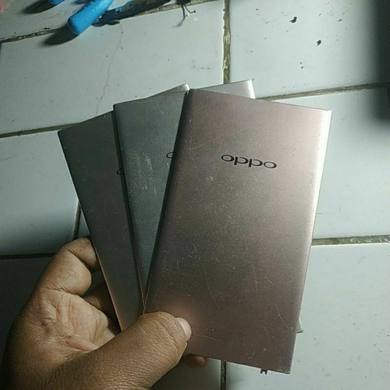 Penutup Bekas Tanpa bazel Oppo F1s