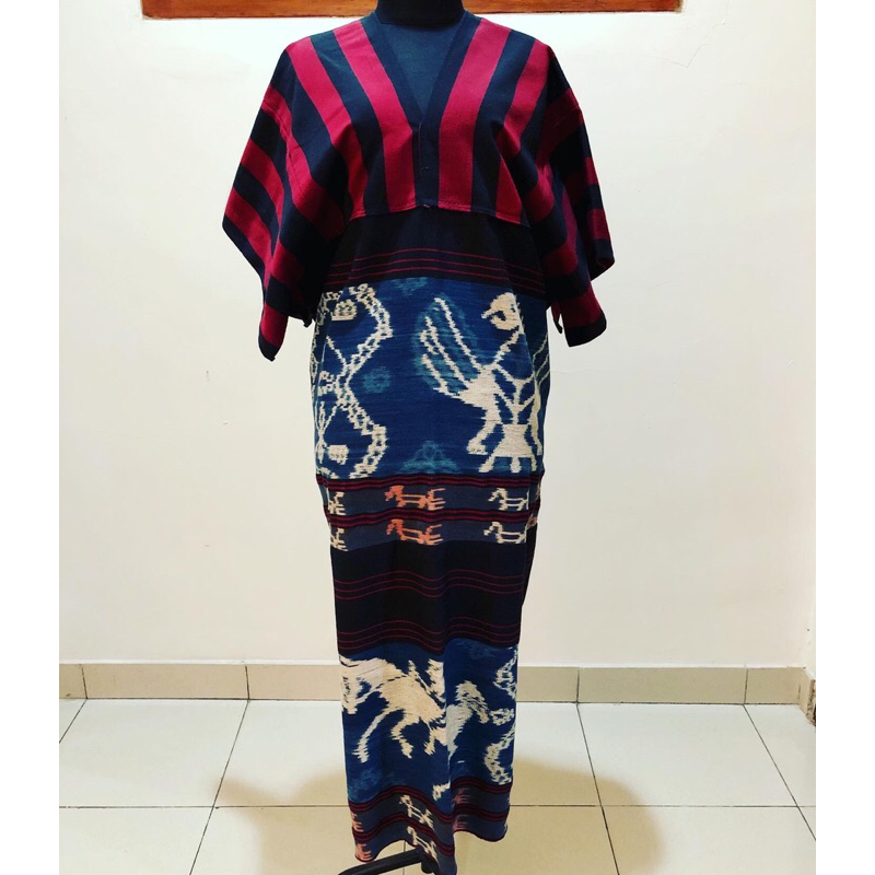 Dress Tenun Sumba