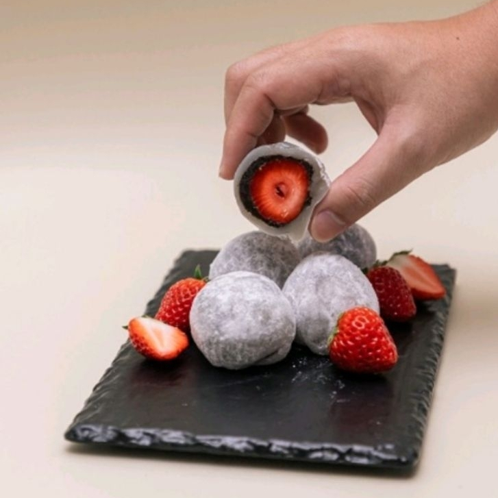 Kiku Mochi - Premium Box Daifuku isi 6 [Ready Stock]