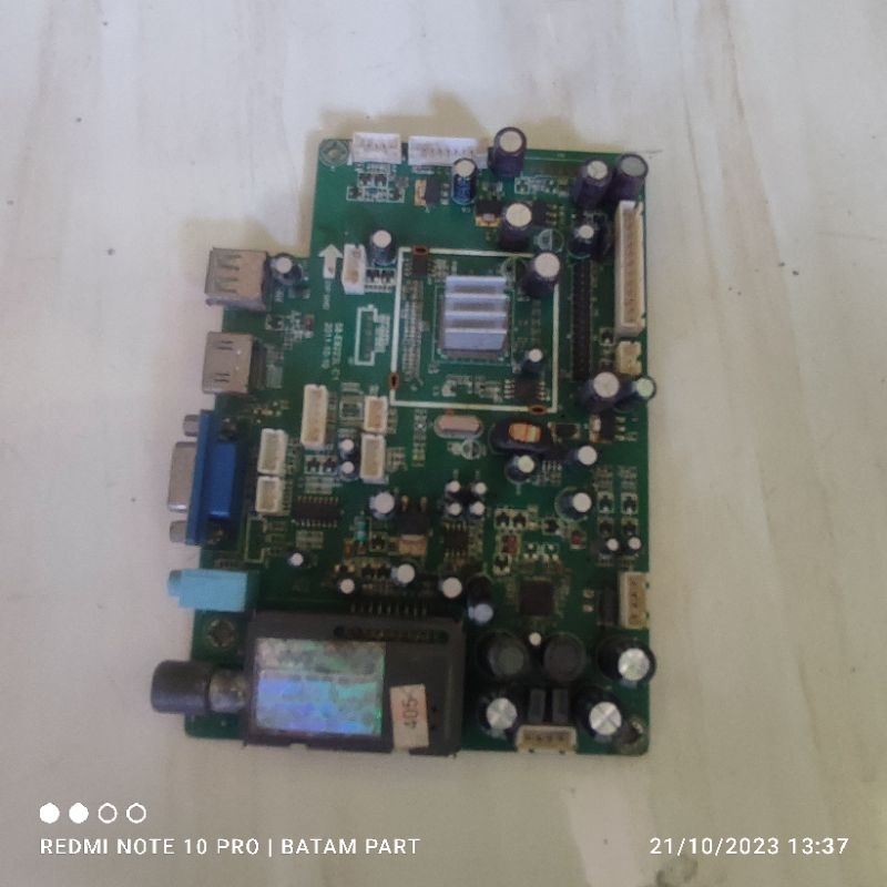 MB - mainboard - mesin tv led Polytron PLD 24D303 - PLD24D303