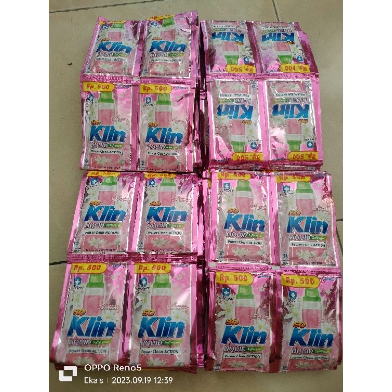 Soklin liquid cair 500 isi 12 sachet