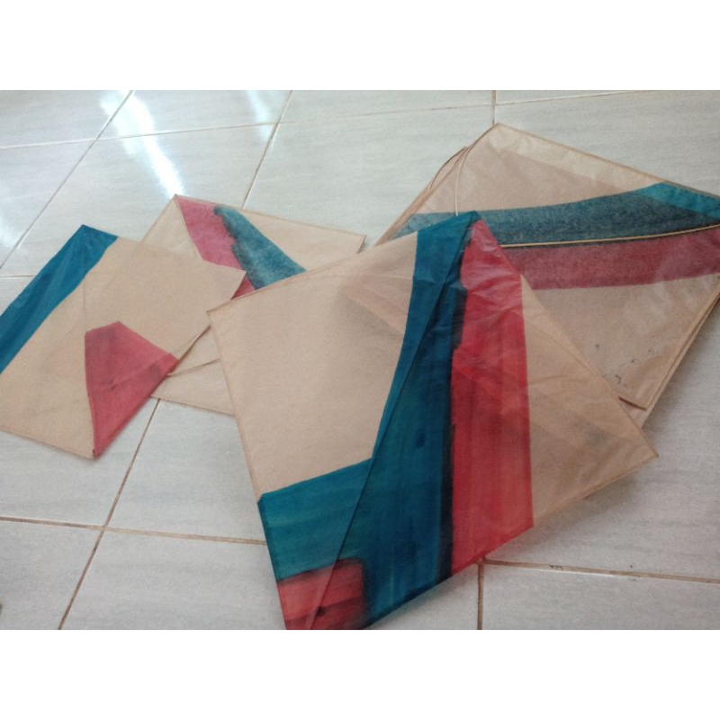 Layang-layang adu super