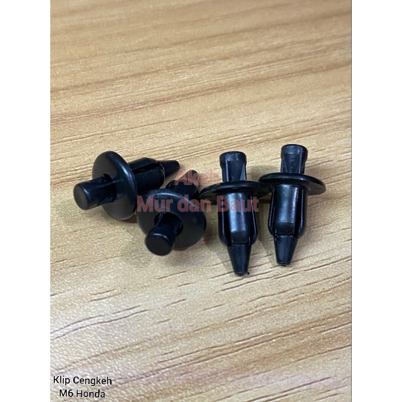 Klip Rivet Kecil M6 Honda / Kancing Klip Body Plastik Kecil Rivet M6 Hitam Honda / Klip Cengkeh M6