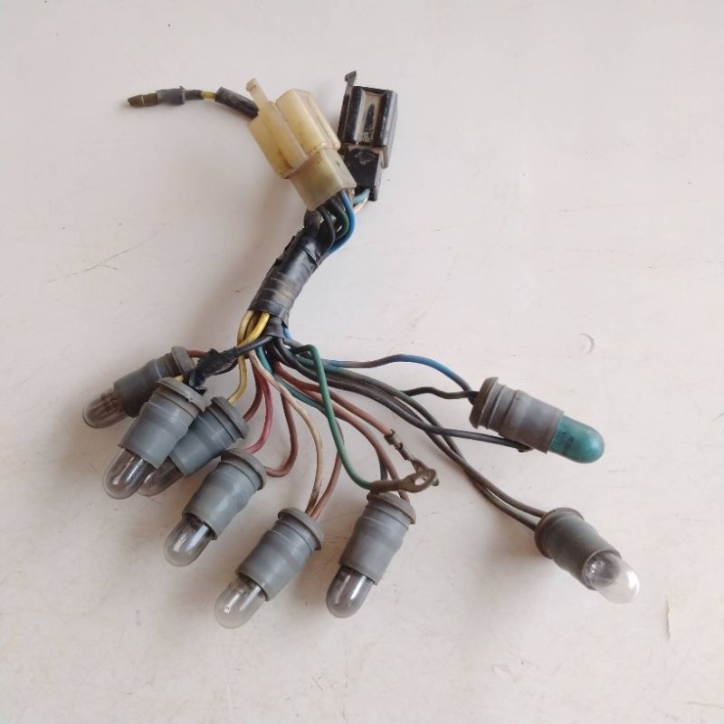 KABEL SPIDOMETER VEGA R NEW 5TN ORIGINAL COPOTAN SOKET LAMPU SPIDOMETER VEGA R NEW