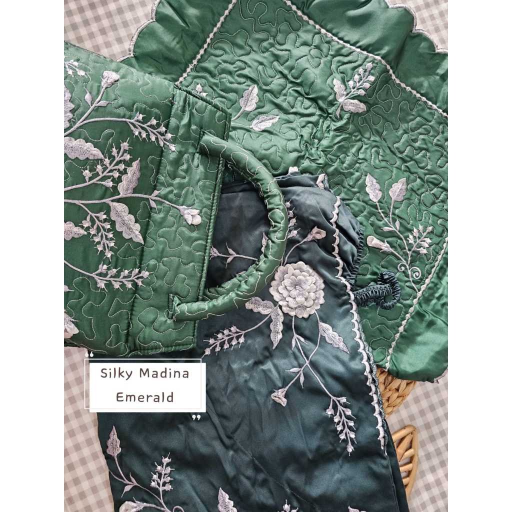 Mukena mewah silky satin bordir langsung pada kain bunga timbul MADINA