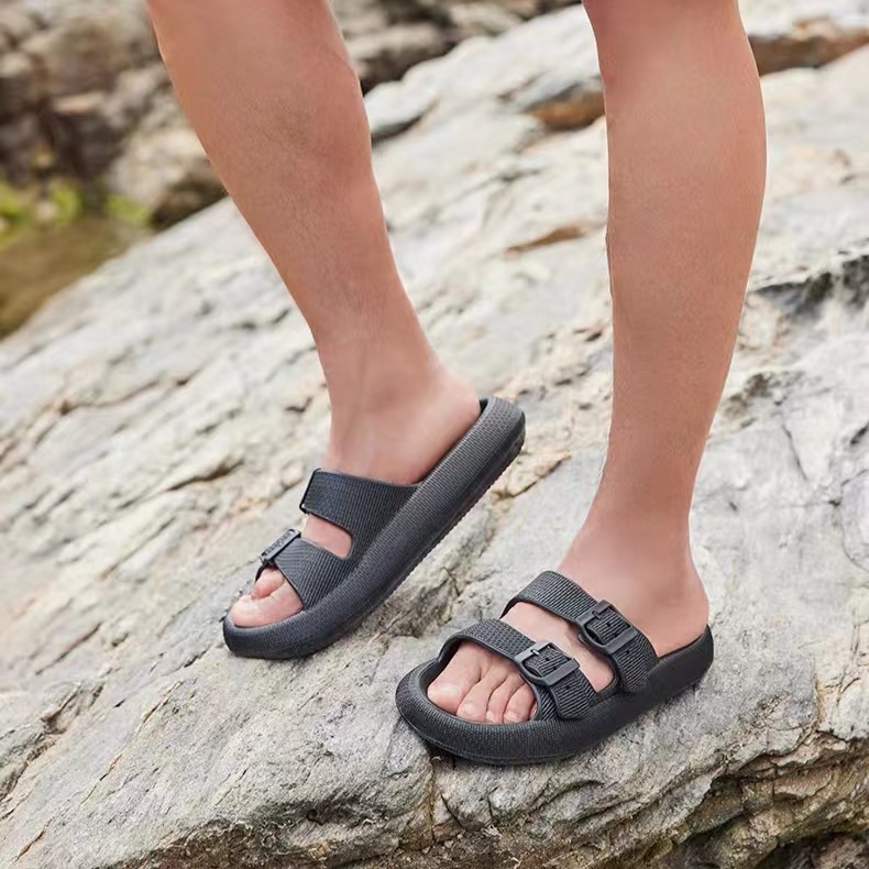 Sandal slop pria karet rumah kenyamanan Sandal pria casual slip on empuk Sandal slop pria keren dewasa murah