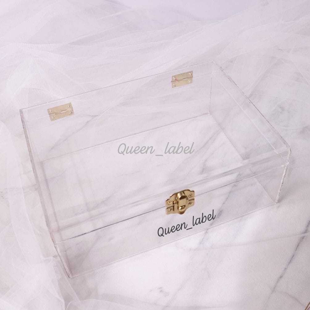 

Bridesmaid Box Akrilik / Kotak Kado / Hinges Acrylic Box