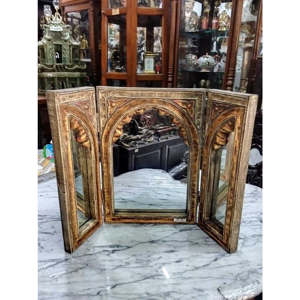 Cermin Jendela Kecil Kayu Jati Antik