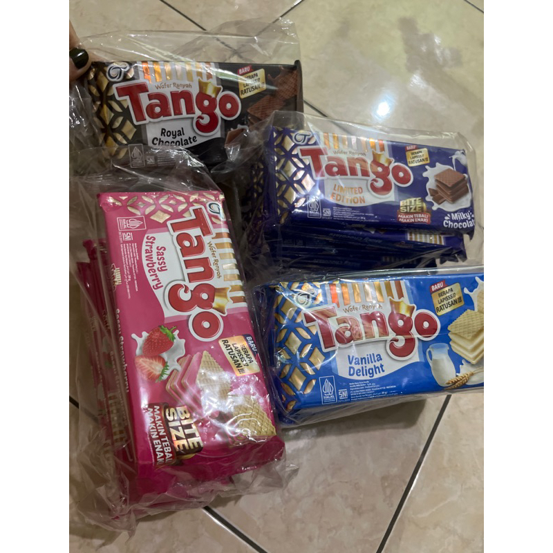 

Tango Wafer 35 Gram Perpak isi 10 Bungkus