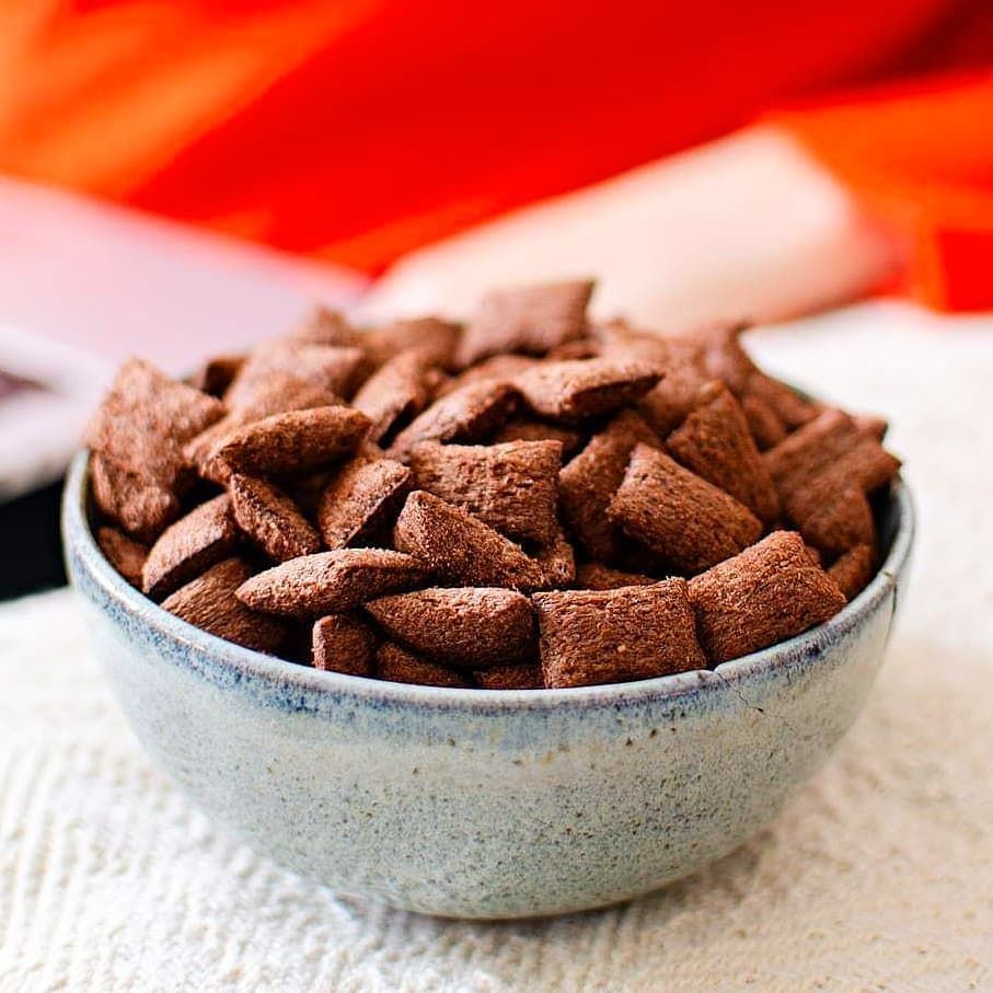 

toralo pillow coklat enak snack kiloan makanan ringan jajanan jadul cemilan viral oleh oleh