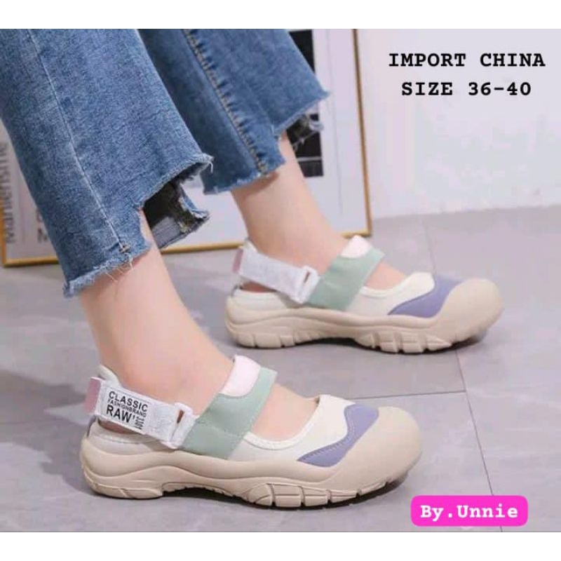 Sneakers import Girl // Sneakers import tali