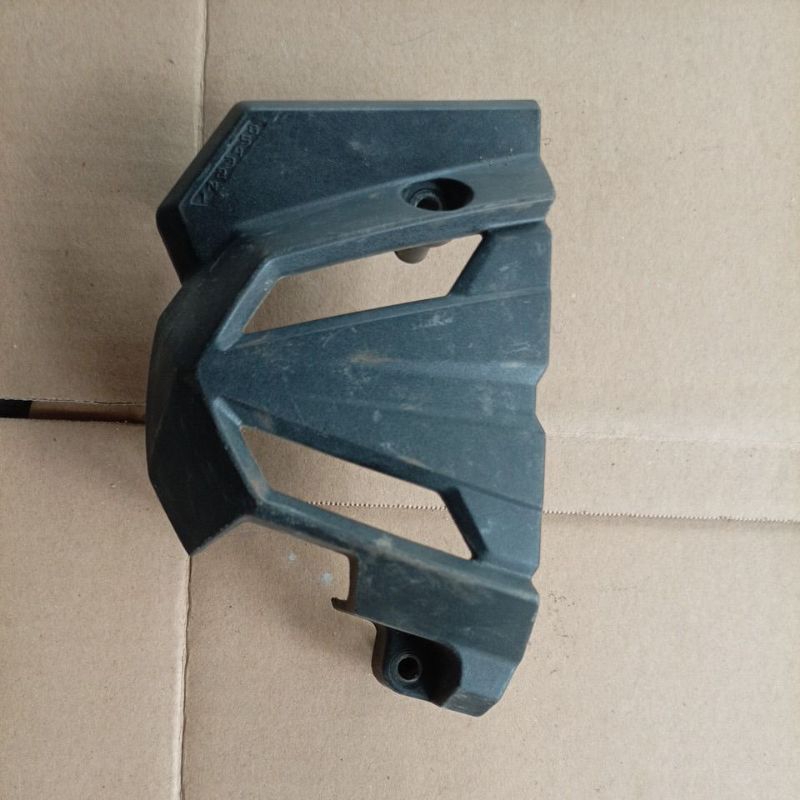 tutup gear depan ninja 250R