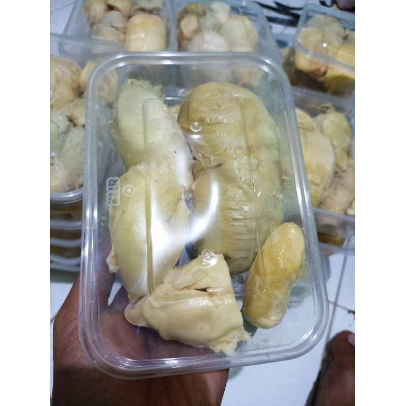 

DURIAN KUPAS MEDAN 500 GR MATENG POHON