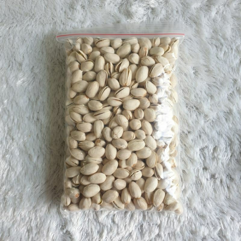 

Kacang Pistachio 1/2 kg (variasi)| Pistachio | kuaci arab | coklat dubai | kacang pistachio | medan