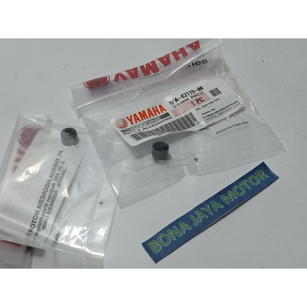 SEAL KLEP SET YAMAHA VIXION OLD,VIXION NEW,R15,R25 KODE 1PA (1SET ISI 4)
