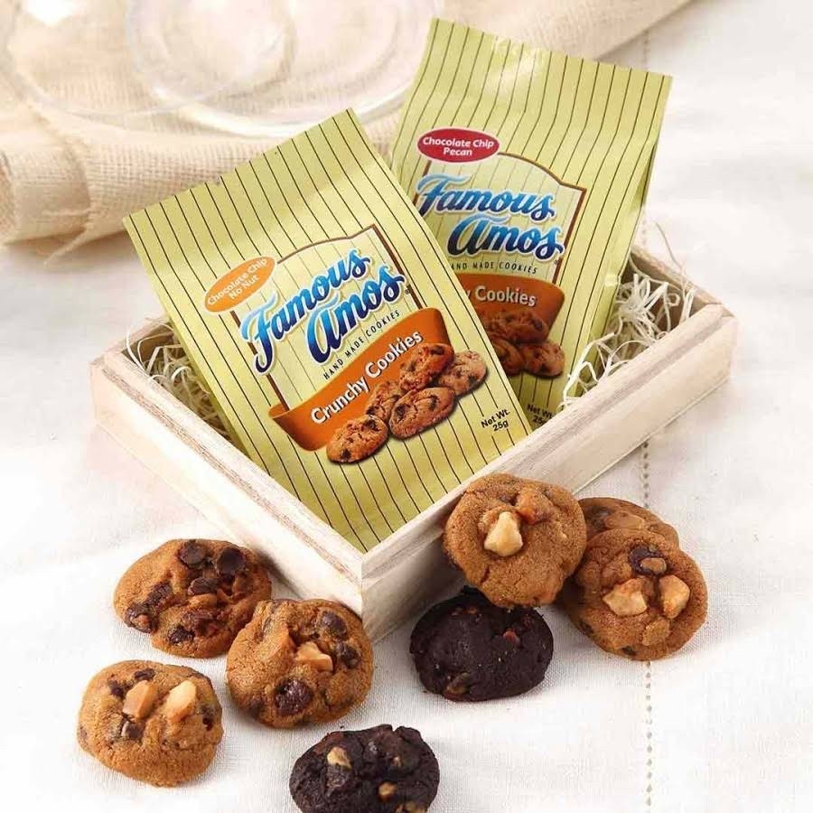 

Famous Amos Cookies [FRESH PO] Hand Carry Malaysia - Dijamin Original, Gurih, Enak