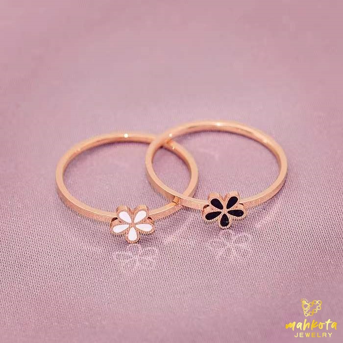 C22 Cincin Titanium Premium Wanita Couple With Bestie Motif Bunga Cute Trend 2024