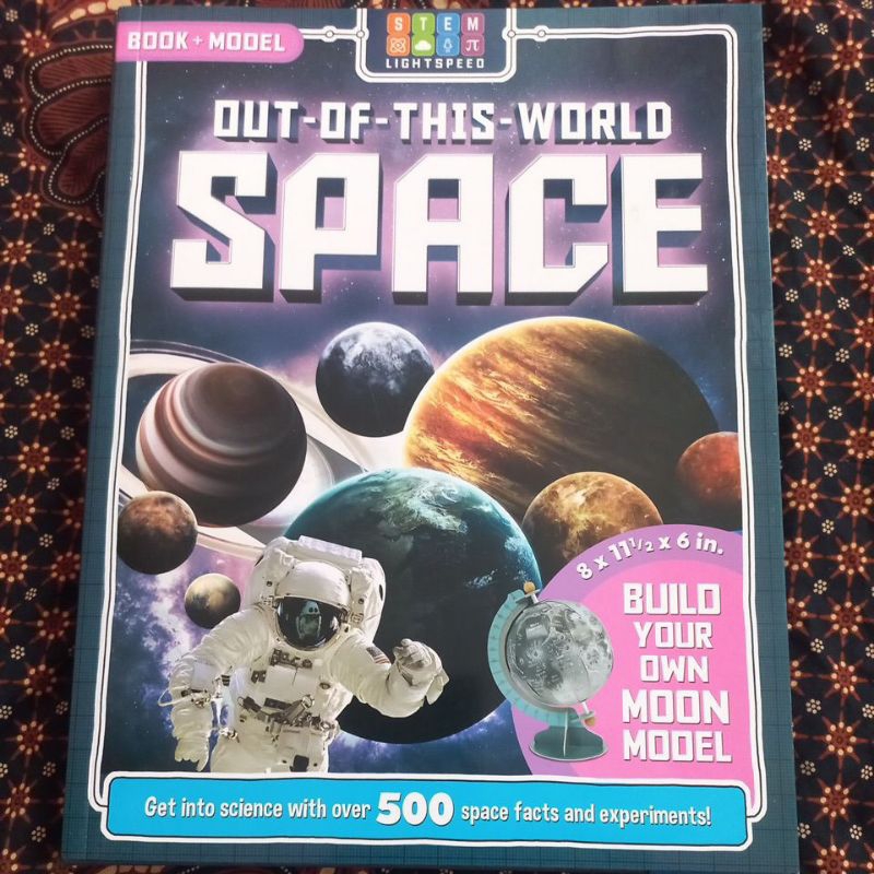 

Out-Of-This-World-Space Build Your Own Moon Model STEM Buku BBW