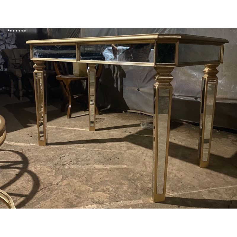 MEJA AKAD KACA PELAMINAN