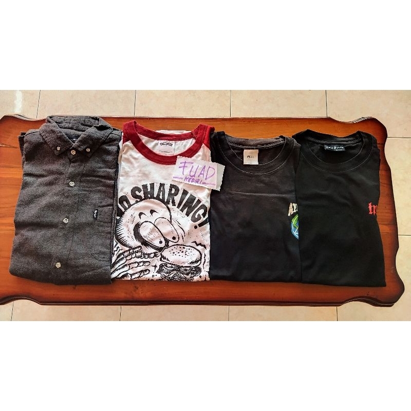 KAOS LAWLESS BURGERBAR JAKARTA RAGLAN BEKAS