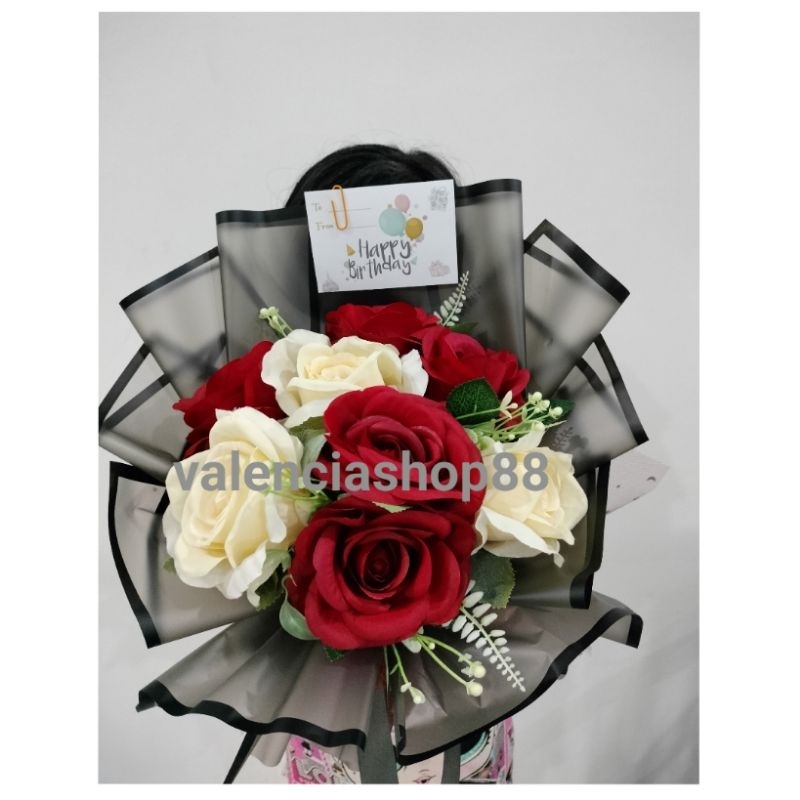 BUKET BUNGA MAWAR MERAH PREMIUM ARTIFICIAL