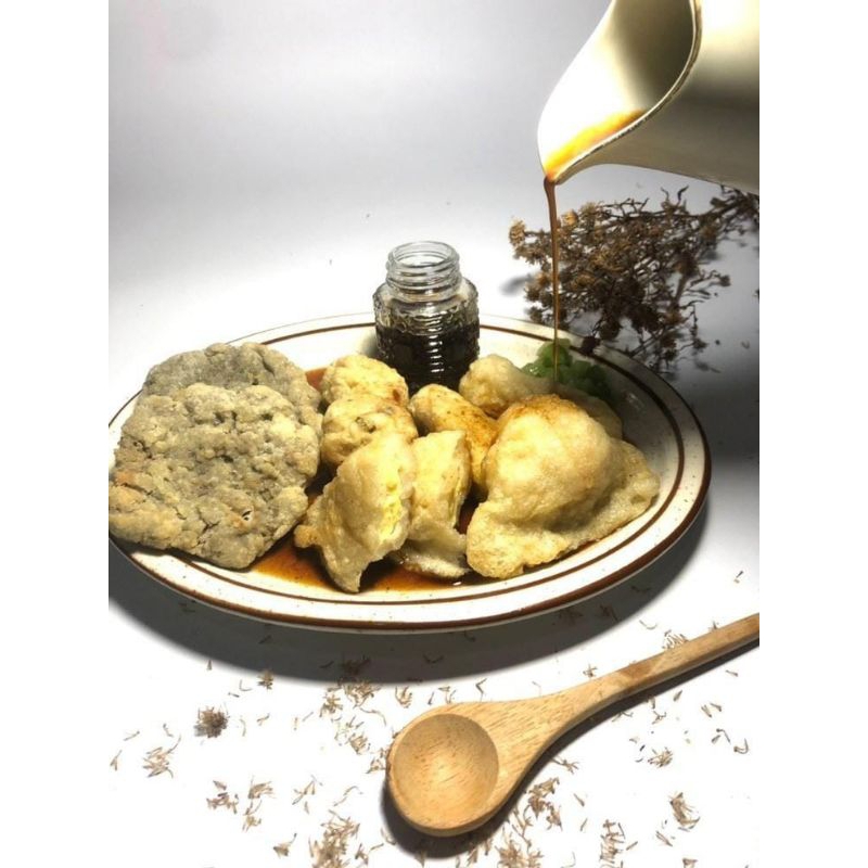 

Pempek Palembang Asli Mix Isi 8 Free Cuko