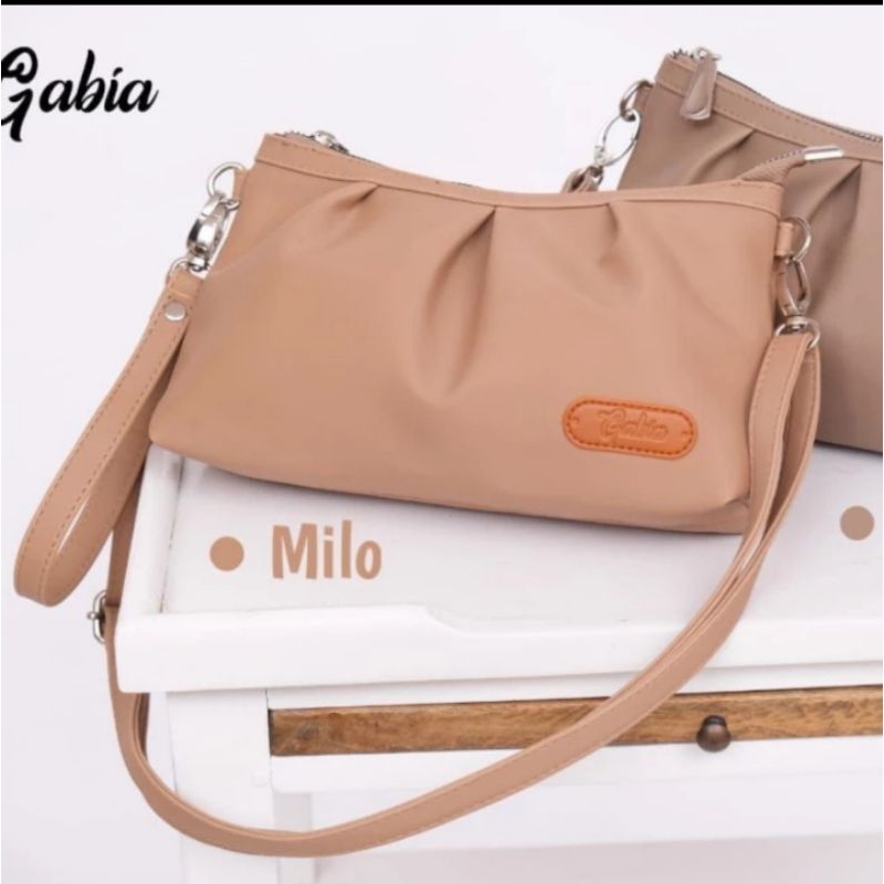DOMPET BIRU TSABITA GABIA