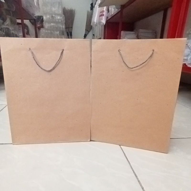 

PAPERBAG POLOS COKLAT - ukuran (20 × 10 × 25) * harga per pcs