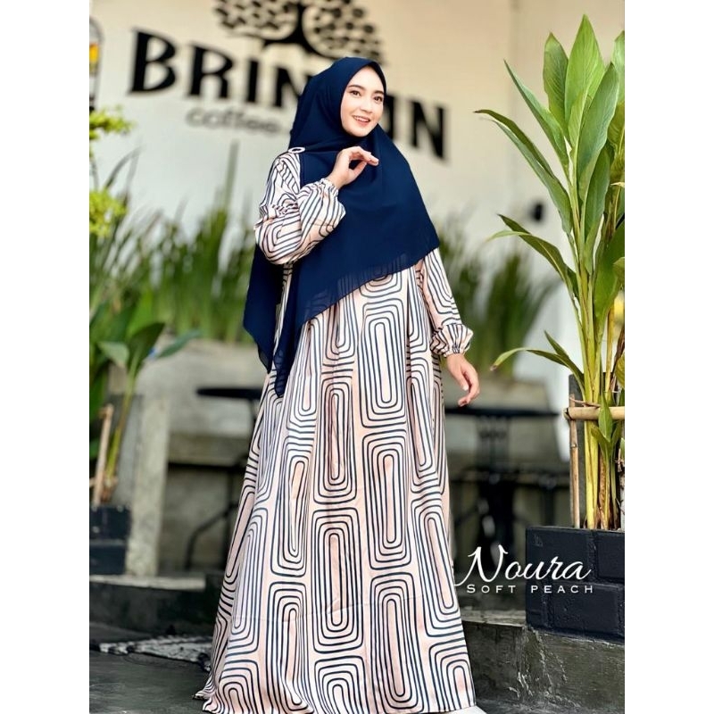 Naura Abaya peach original by Alhaya