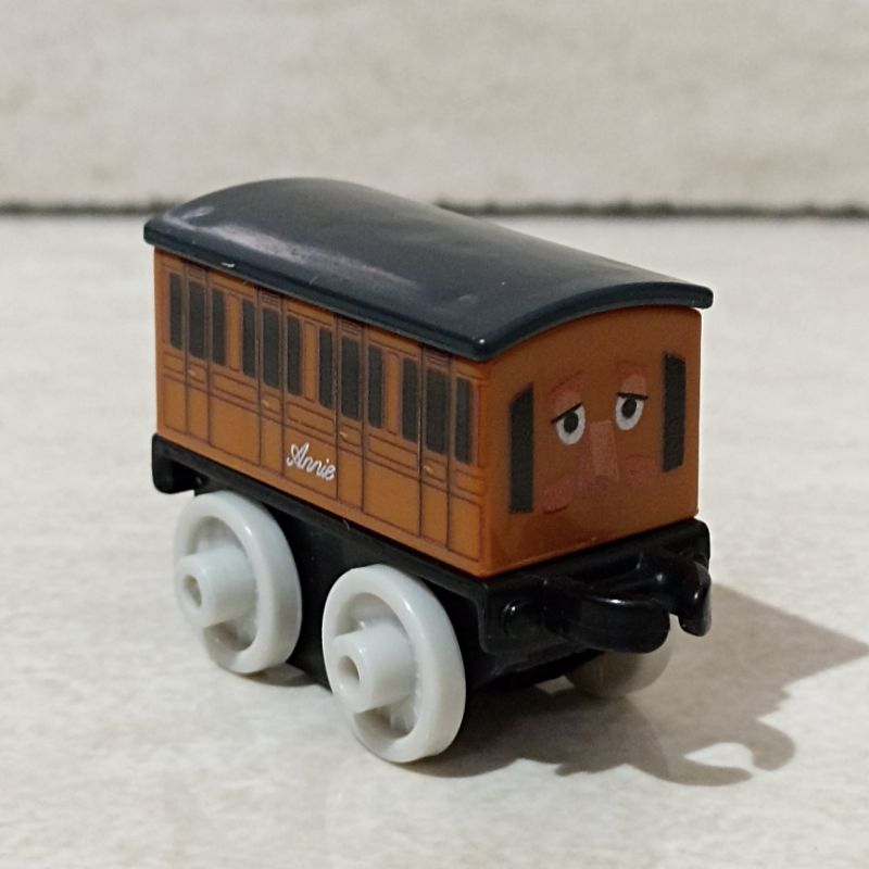 Thomas and Friends Minis ANNIE Baru Tanpa Kemasan