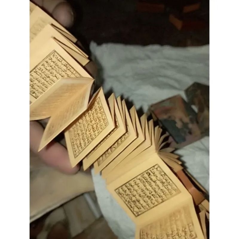 KITAB STAMBUL KULIT LIPAT TINTA EMAS ASLI