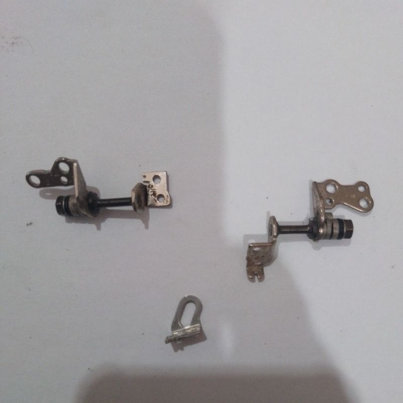 engsel laptop toshiba portege r700