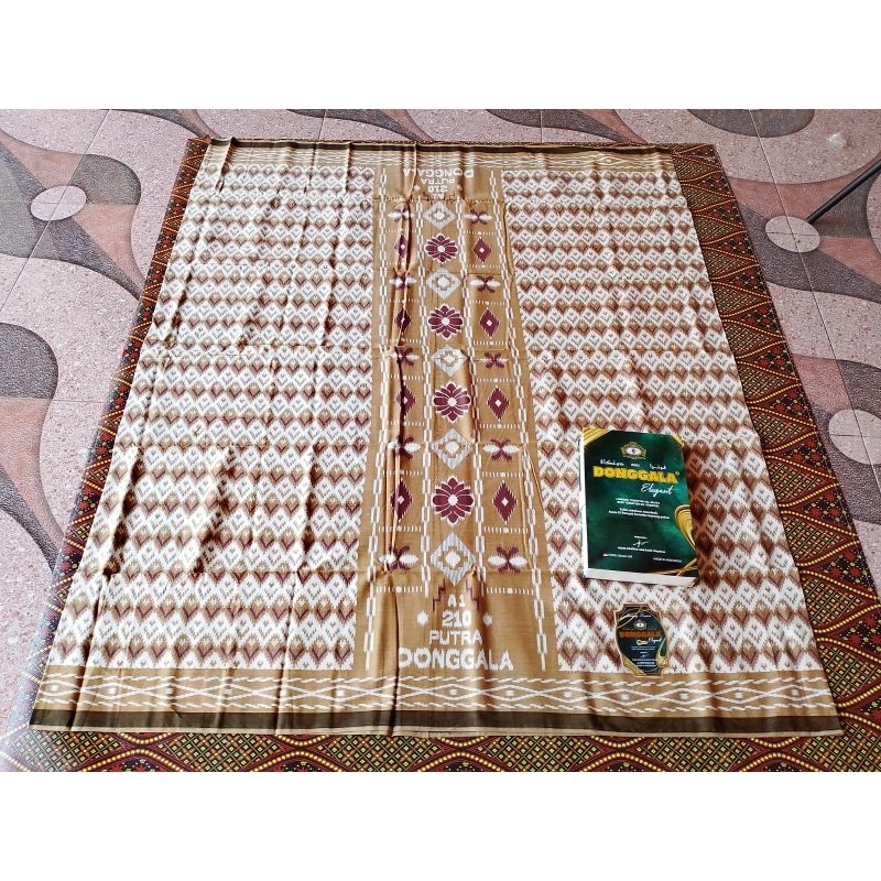 sarung Donggala mutif goyor