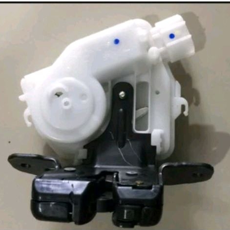 dorlock pintu bagasi toyota sienta