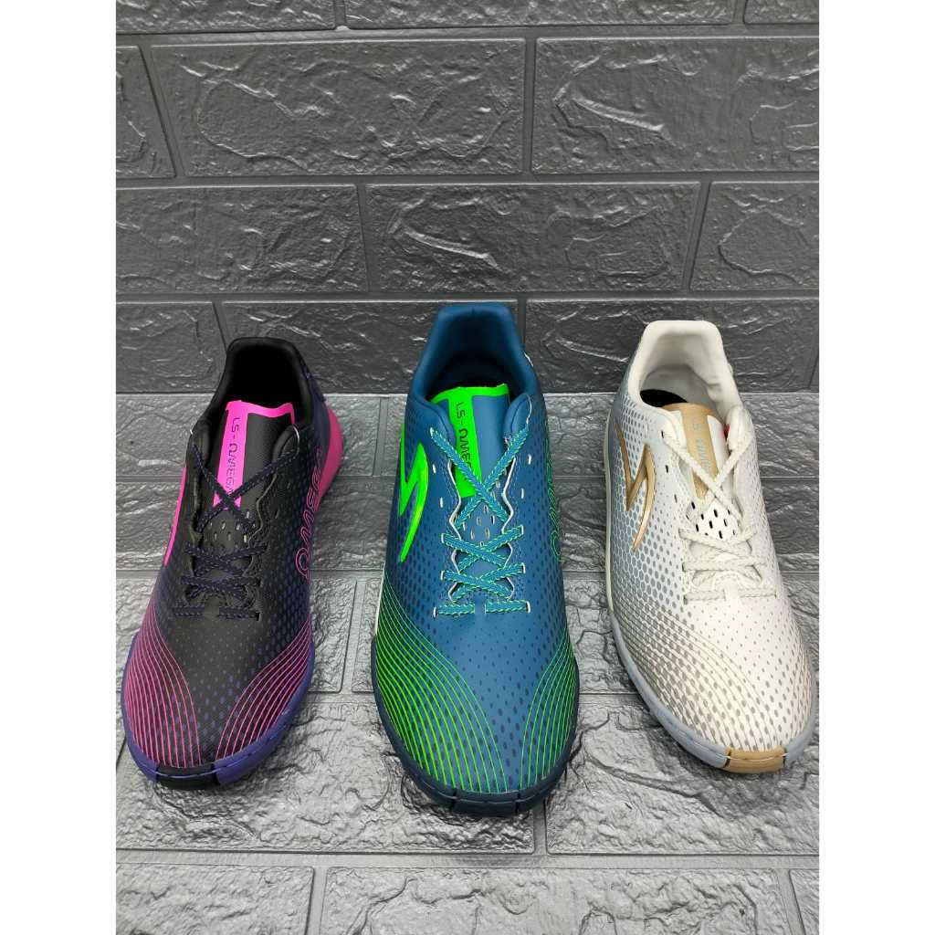 SPECS Sepatu Futsal LS OMEGA IN